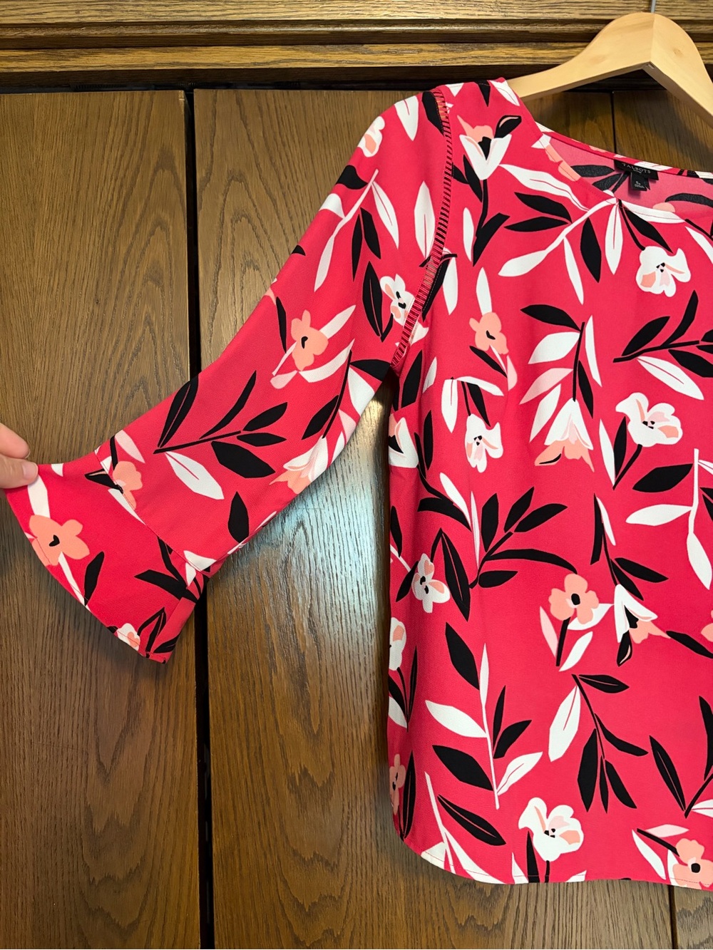 {Talbots} EUC! Pink Floral 3/4-Sleeve Blouse - Picture 2 of 7